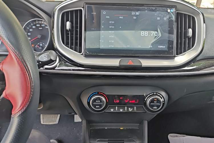Used Kia kx1 Stonic 2021 1.4L CVT Sunroof Model Audio And AC Panel