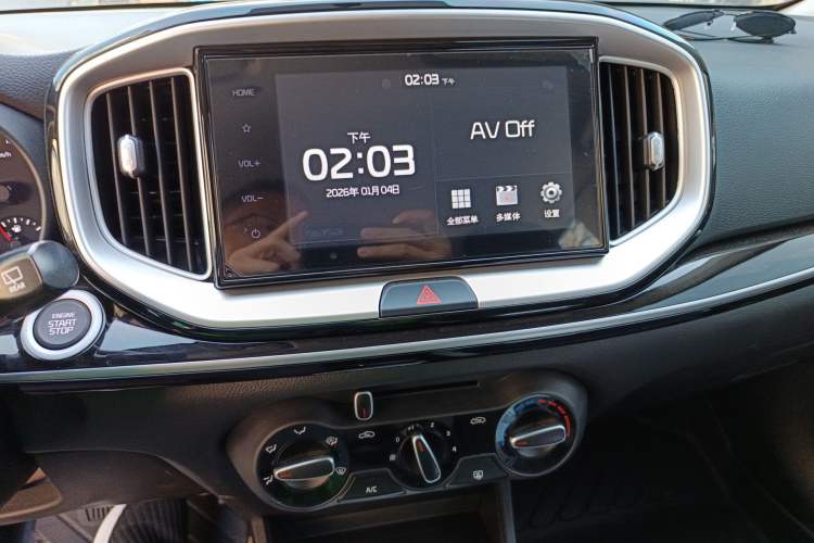 Used Kia kx1 Stonic 2021 1.4L CVT Fun Edition Audio And AC Panel