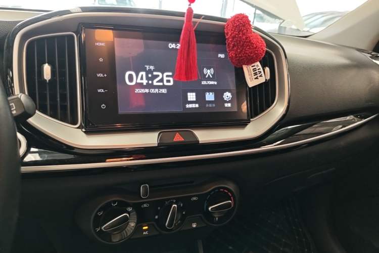 Used Kia kx1 Stonic 2021 1.4L CVT Fun Edition Audio And AC Panel