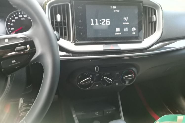 Used Kia kx1 Stonic 2021 1.4L CVT Fun Edition Audio And AC Panel