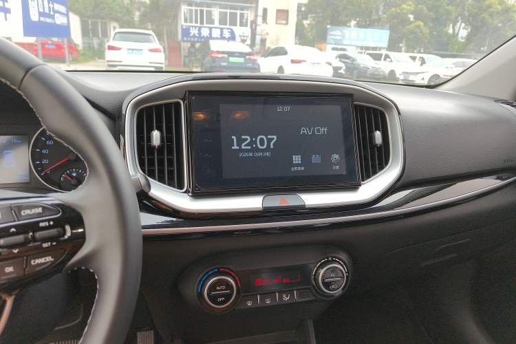 Used Kia kx1 Stonic 2021 1.4L CVT Sunroof Model Audio And AC Panel