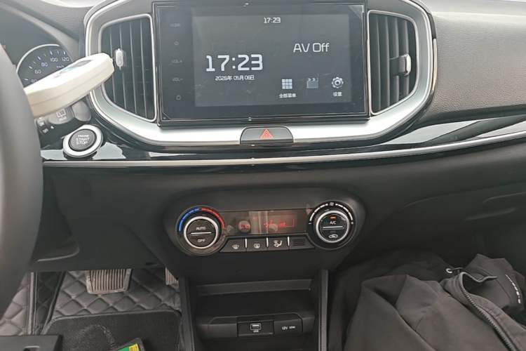 Used Kia kx1 Stonic 2021 1.4L CVT Sunroof Model Audio And AC Panel