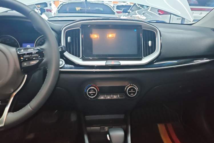 Used Kia kx1 Stonic 2021 1.4L CVT Sunroof Model Audio And AC Panel
