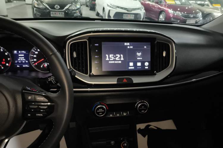 Used Kia kx1 Stonic 2021 1.4L CVT Sunroof Model Audio And AC Panel