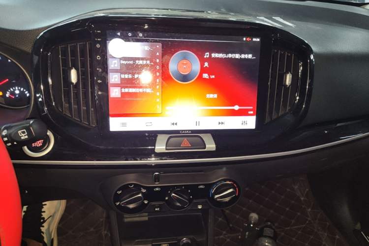 Used Kia kx1 Stonic 2021 1.4L CVT Fun Edition Audio And AC Panel