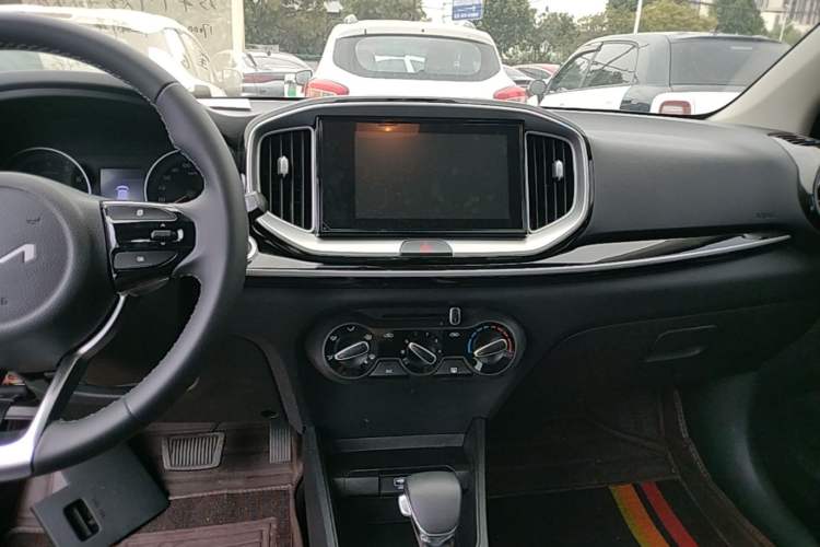 Used Kia kx1 Stonic 2021 1.4L CVT Fun Edition Audio And AC Panel