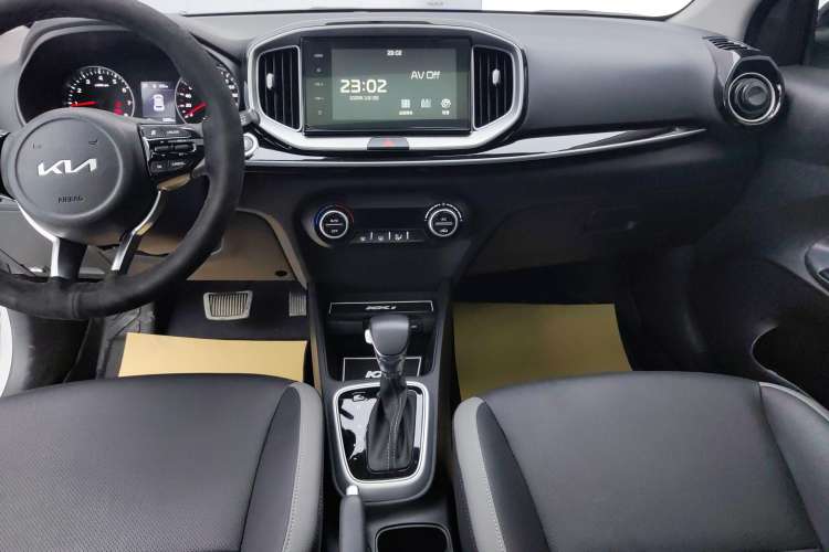 Used Kia kx1 Stonic 2021 1.4L CVT Sunroof Model Audio And AC Panel