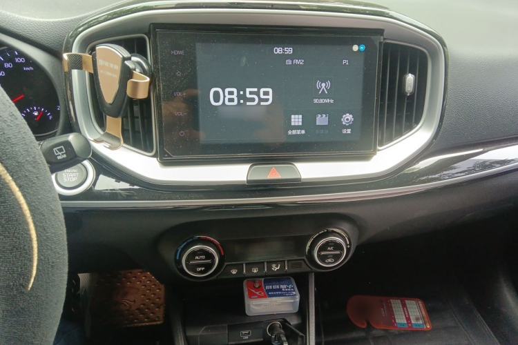 Used Kia kx1 Stonic 2021 1.4L CVT Fun & Sunroof Model Audio And AC Panel