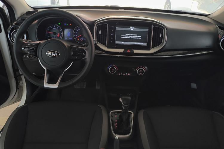 Used Kia kx1 Stonic 2021 1.4L Automatic Fun & Sport Edition Center Console