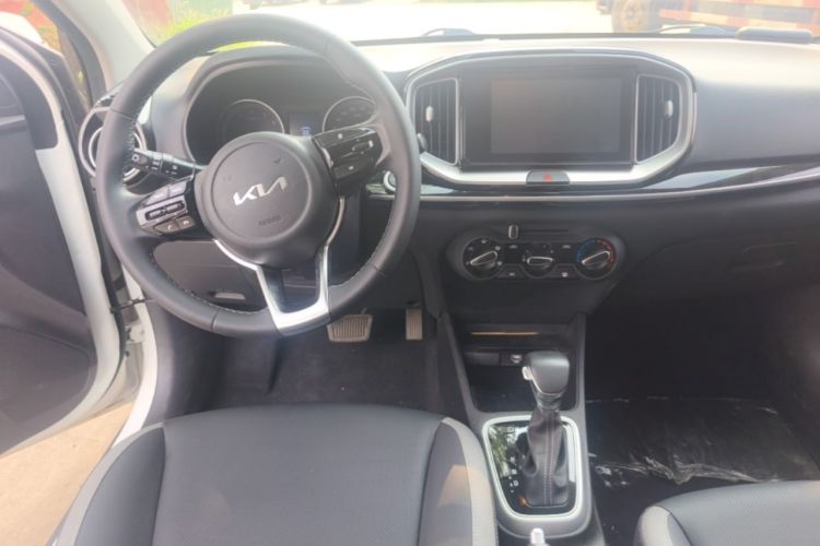 Used Kia kx1 Stonic 2021 1.4L CVT Fun Edition Center Console