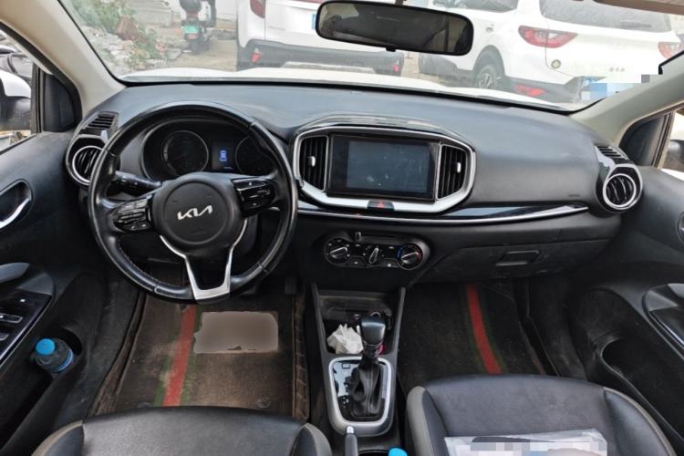 Used Kia kx1 Stonic 2021 1.4L CVT Fun Edition Center Console