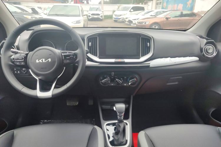 Used Kia kx1 Stonic 2021 1.4L CVT Fun Edition Center Console