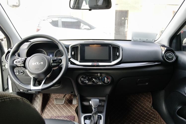 Used Kia kx1 Stonic 2021 1.4L CVT Fun Edition Center Console