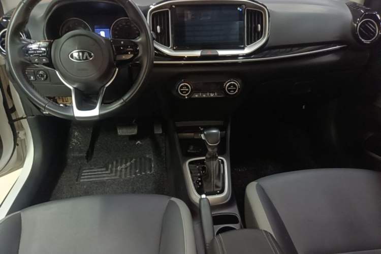 Used Kia kx1 Stonic 2021 1.4L Automatic Fun & Sport Edition Center Console