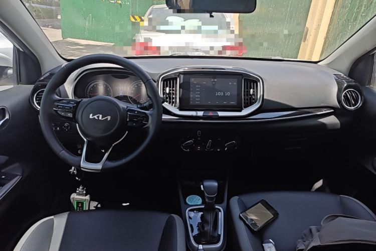 Used Kia kx1 Stonic 2021 1.4L CVT Fun Edition Center Console