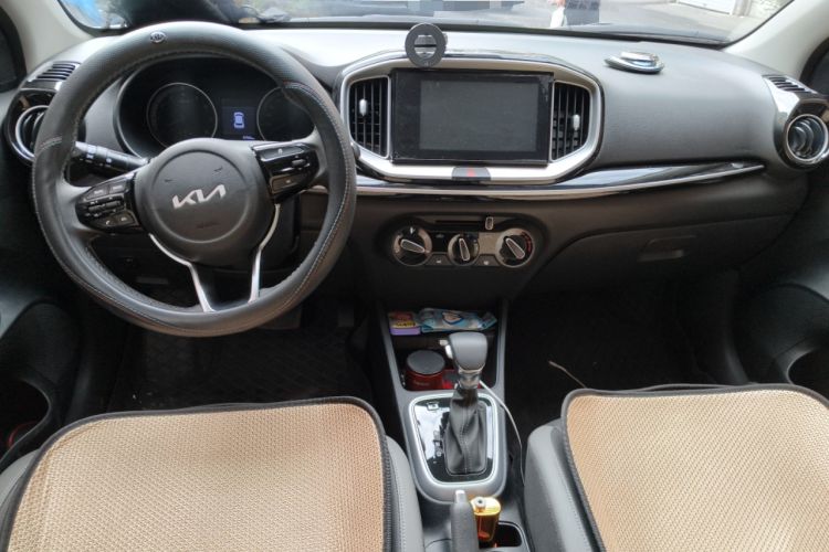 Used Kia kx1 Stonic 2021 1.4L Automatic Fun Edition Center Console