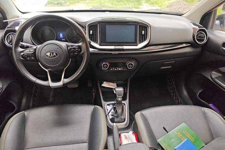 Used Kia kx1 Stonic 2021 1.4L CVT Fun & Sunroof Model Center Console