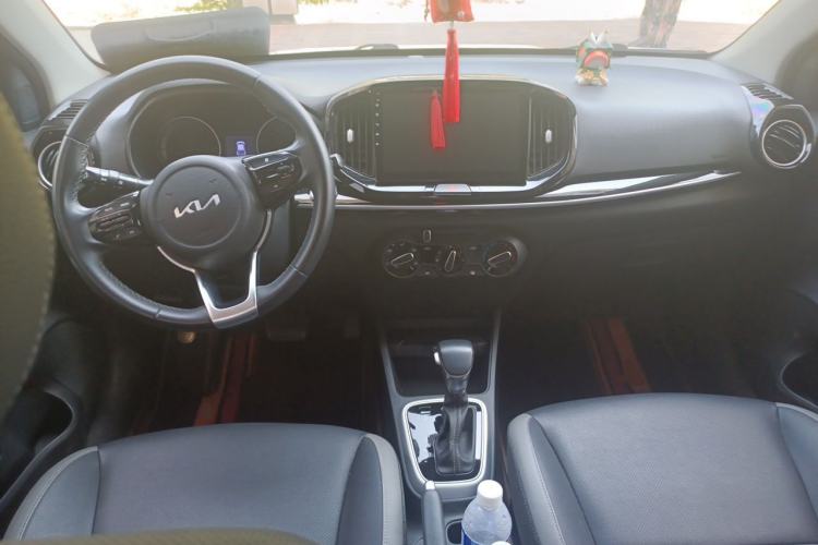 Used Kia kx1 Stonic 2021 1.4L CVT Fun Edition Center Console