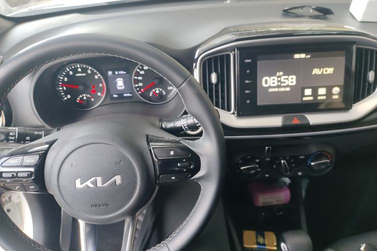 Used Kia kx1 Stonic 2021 1.4L CVT Fun Edition Center Console