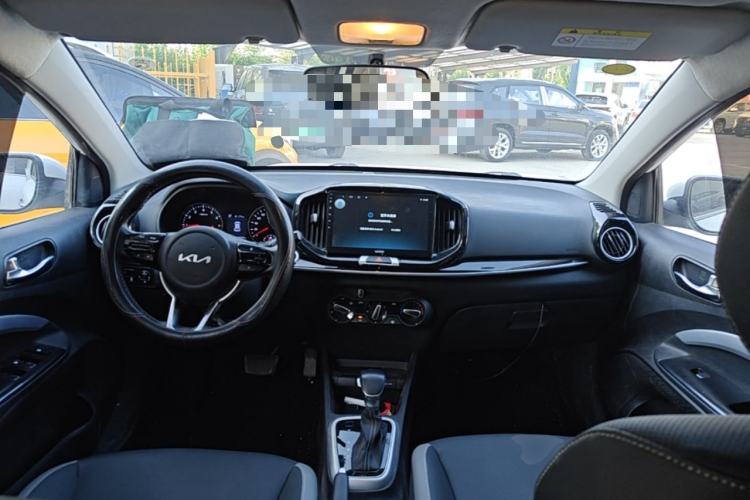 Used Kia kx1 Stonic 2021 1.4L CVT Fun Edition Center Console