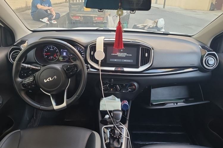 Used Kia kx1 Stonic 2021 1.4L CVT Fun Edition Center Console
