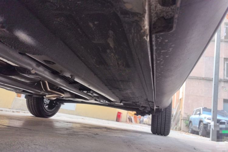 Used Kia kx1 Stonic 2021 1.4L CVT Fun & Sunroof Model Chassis Front Left