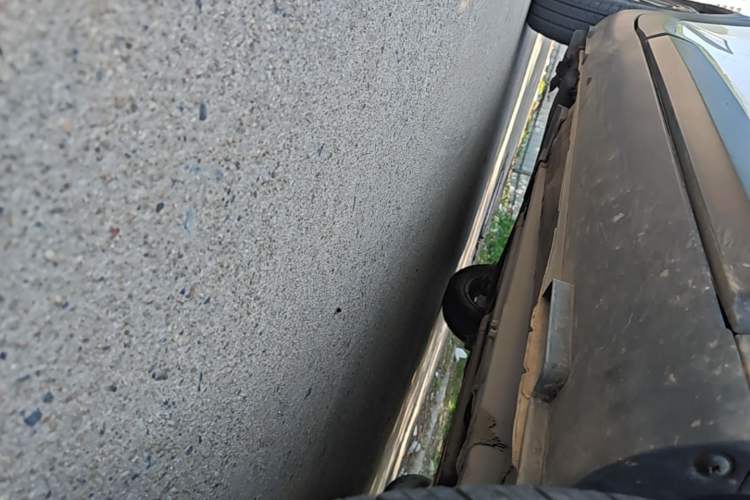 Used Kia kx1 Stonic 2021 1.4L CVT Sunroof Model Chassis Front Right