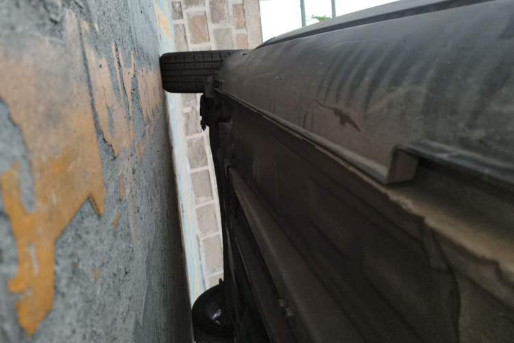 Used Kia kx1 Stonic 2021 1.4L CVT Sunroof Model Chassis Front Right