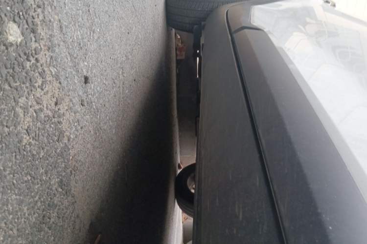 Used Kia kx1 Stonic 2021 1.4L CVT Sunroof Model Chassis Front Right