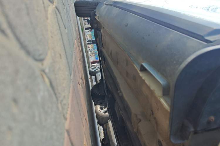 Used Kia kx1 Stonic 2021 1.4L CVT Fun & Sunroof Model Chassis Front Right