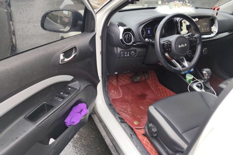 Used Kia kx1 Stonic 2021 1.4L CVT Fun & Sunroof Model Driver Seat