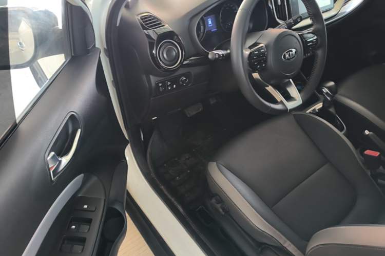 Used Kia kx1 Stonic 2021 1.4L Automatic Fun & Sport Edition Driver Seat