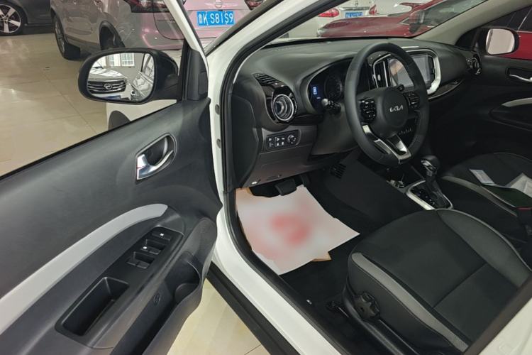 Used Kia kx1 Stonic 2021 1.4L CVT Fun & Sunroof Model Driver Seat
