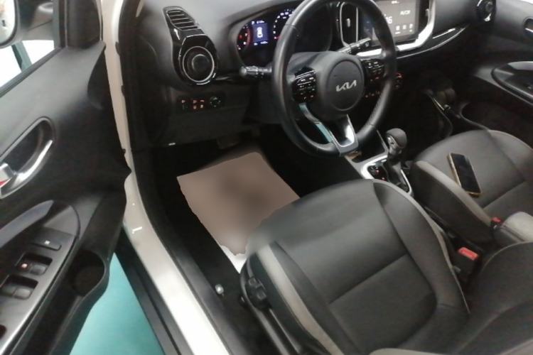 Used Kia kx1 Stonic 2021 1.4L CVT Fun & Sunroof Model Driver Seat