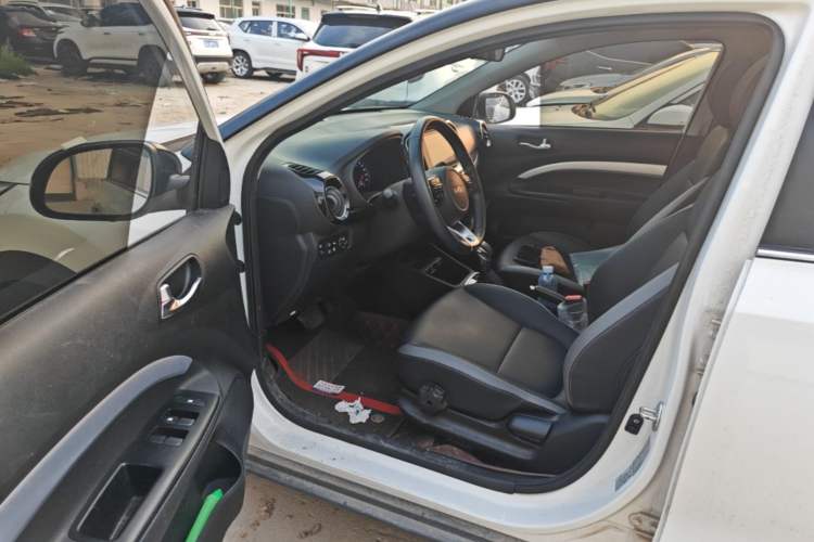 Used Kia kx1 Stonic 2021 1.4L CVT Sunroof Model Driver Seat
