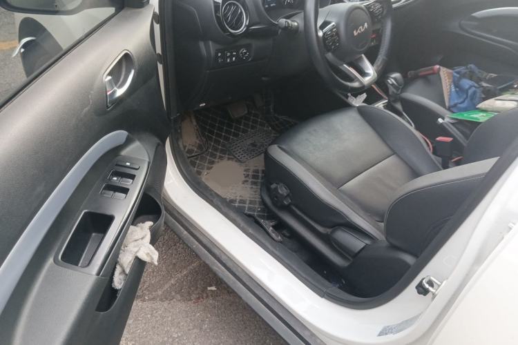 Used Kia kx1 Stonic 2021 1.4L CVT Sunroof Model Driver Seat