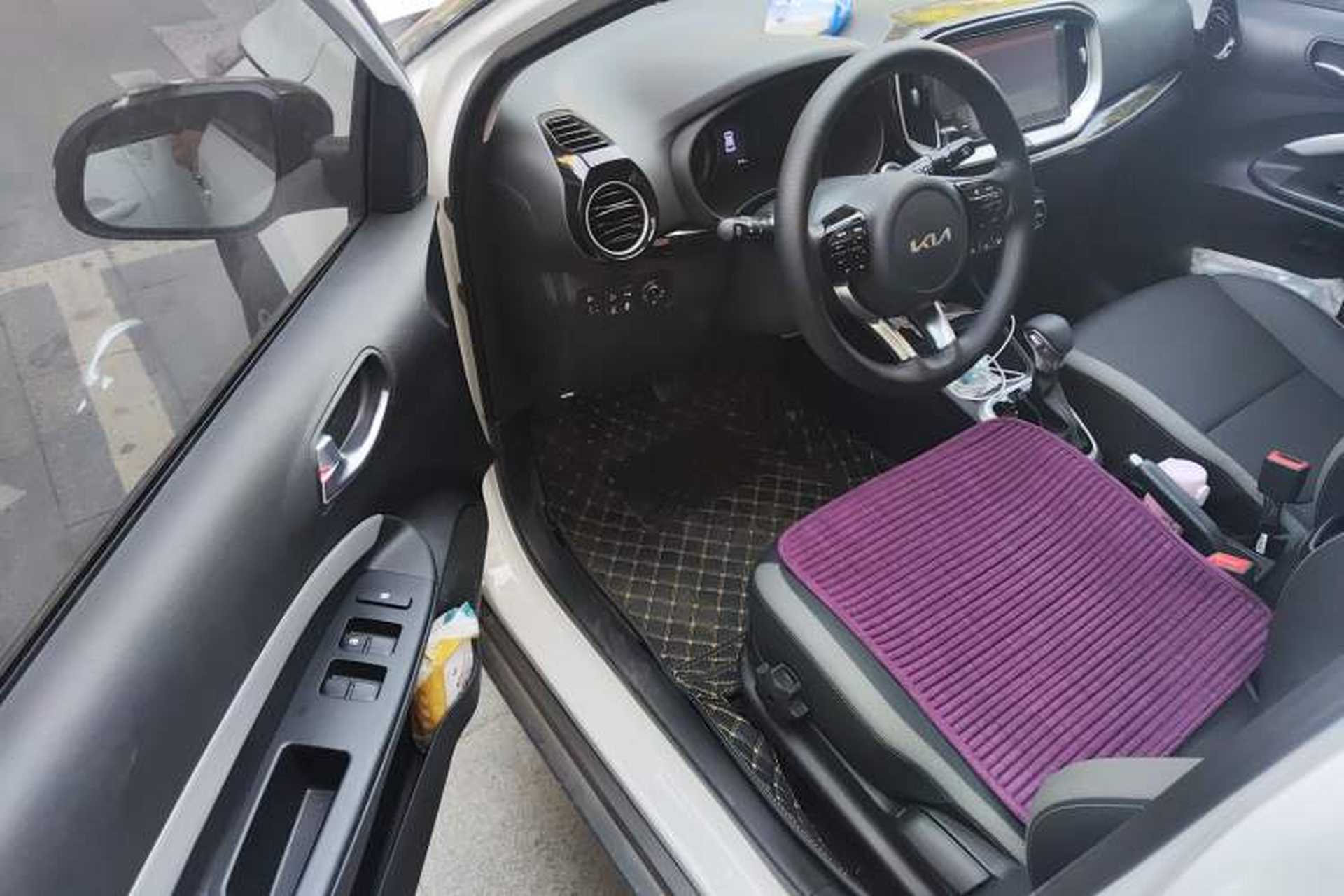 Used Kia kx1 Stonic 2021 1.4L CVT Fun & Sunroof Model Driver Seat