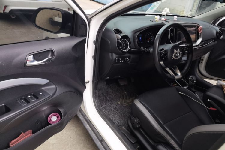 Used Kia kx1 Stonic 2021 1.4L Automatic Fun & Sport Edition Driver Seat