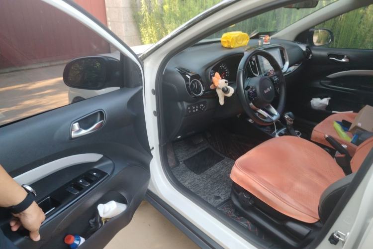 Used Kia kx1 Stonic 2021 1.4L CVT Fun & Sunroof Model Driver Seat