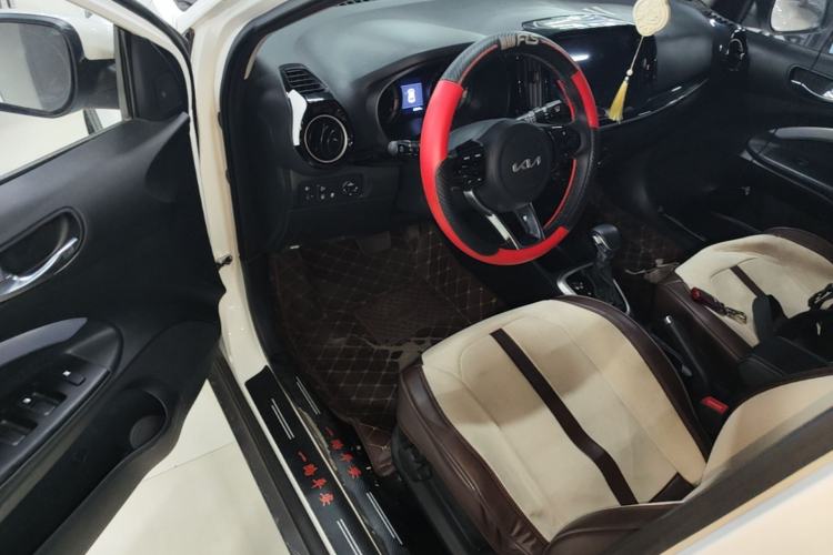 Used Kia kx1 Stonic 2021 1.4L CVT Fun Edition Driver Seat
