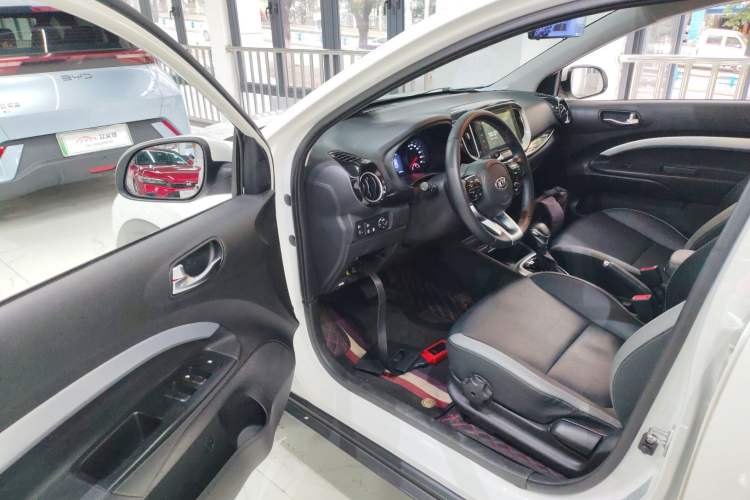 Used Kia kx1 Stonic 2021 1.4L CVT Fun Edition Driver Seat