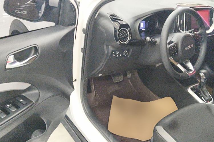 Used Kia kx1 Stonic 2021 1.4L CVT Fun Edition Driver Seat