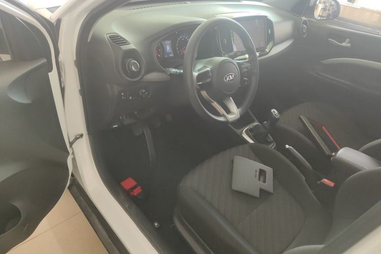 Used Kia kx1 Stonic 2021 1.4L Manual Fun Edition Driver Seat