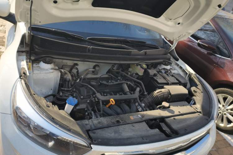 Used Kia kx1 Stonic 2021 1.4L CVT Fun Edition Engine Bay
