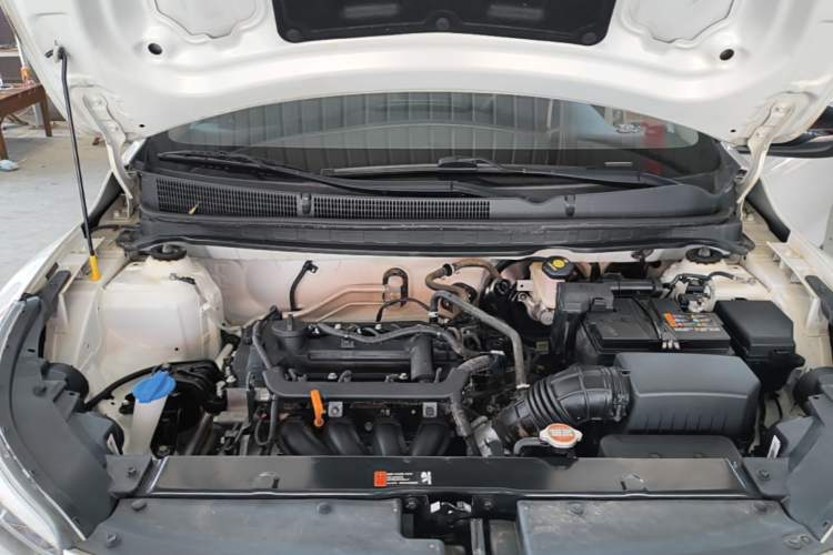 Used Kia kx1 Stonic 2021 1.4L Automatic Fun & Sport Edition Engine Bay