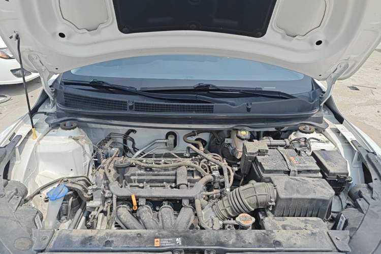 Used Kia kx1 Stonic 2021 1.4L CVT Sunroof Model Engine Bay