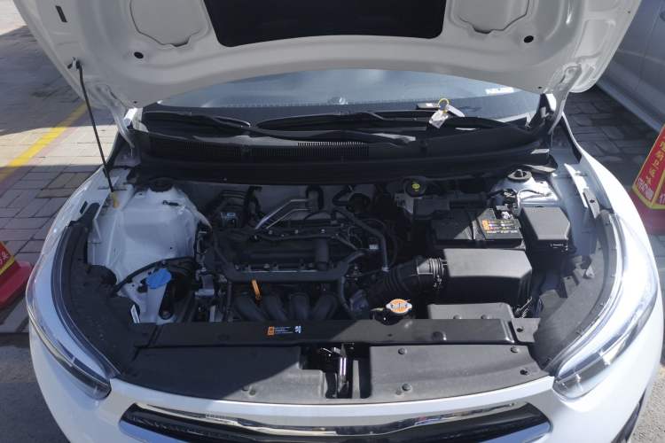Used Kia kx1 Stonic 2021 1.4L CVT Fun Edition Engine Bay