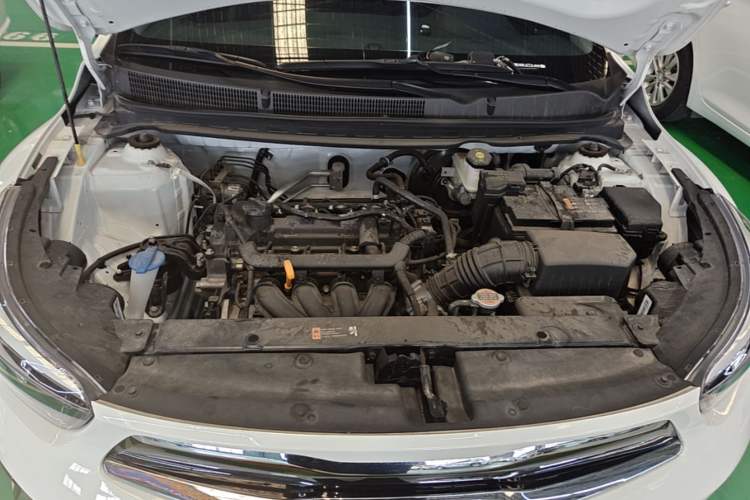 Used Kia kx1 Stonic 2021 1.4L CVT Fun Edition Engine Bay