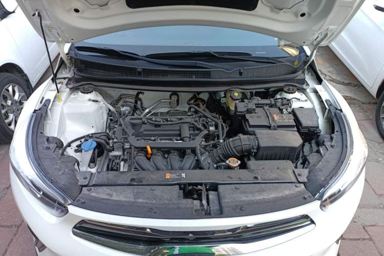 Used Kia kx1 Stonic 2021 1.4L CVT Fun Edition Engine Bay