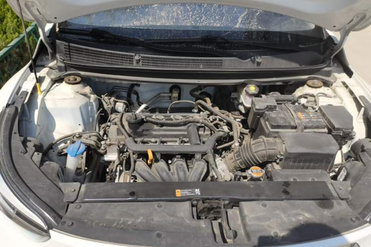Used Kia kx1 Stonic 2021 1.4L CVT Sunroof Model Engine Bay